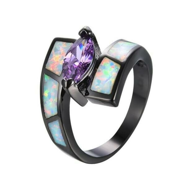 Black-opál gyűrű lila kristállyal